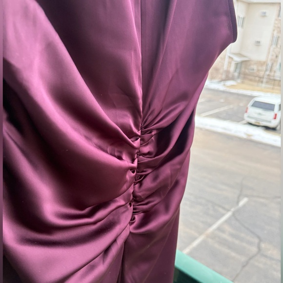 🆕 ✨CeCe Rich Cabernet Satin Ruched Midi Dress Size 6 Mock Elegant Cocktail Party - Picture 10 of 15